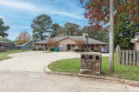 6117 Summerhill Pl, Texarkana, TX 75503