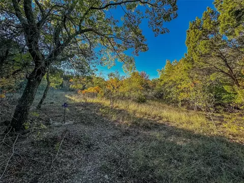 1820 Sterling Rd, Granbury, TX 76048