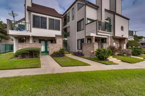 2310 Bamboo Dr #J302, Arlington, TX 76006