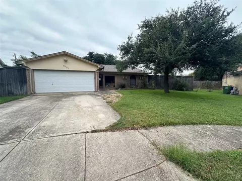 6051 Summerdale Ct, Watauga, TX 76148