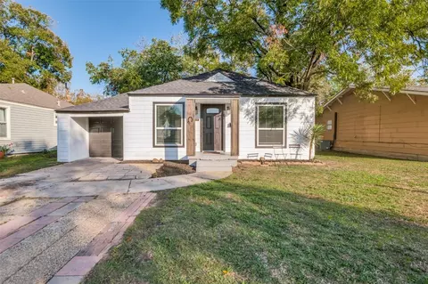 328 12th St, Grand Prairie, TX 75051