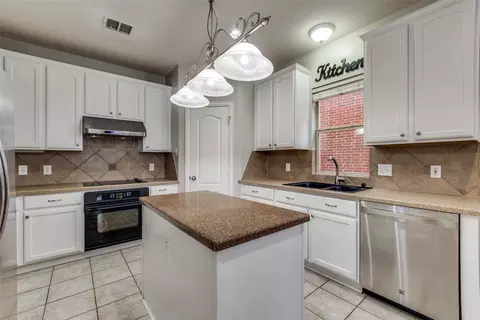 1551 Meadows Ave, Lantana, TX 76226 photo 22