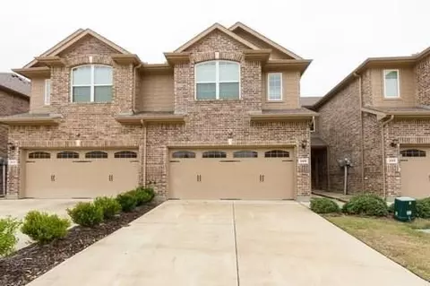 209 Barrington Ln, Lewisville, TX 75067