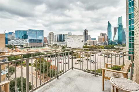 2323 N Houston St #704, Dallas, TX 75219