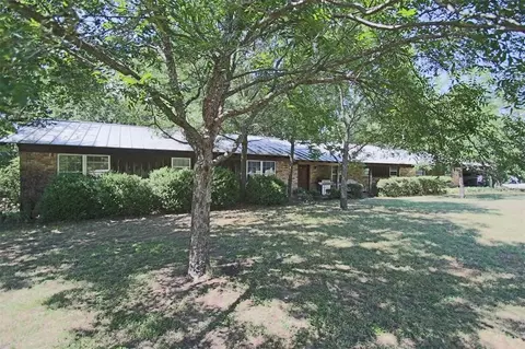 3812 Curt Dr, Arlington, TX 76016