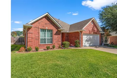 1915 Hollybranch Dr, Tyler, TX 75703