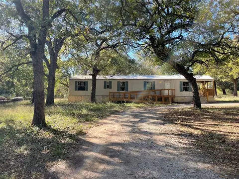 650 Eastwood Dr, Springtown, TX 76082