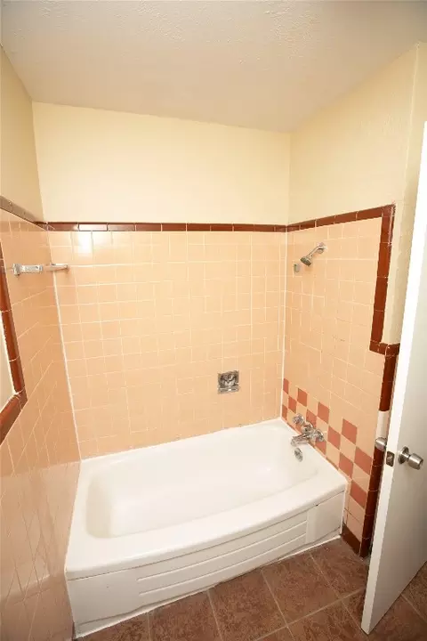 524 E Redbud Dr, Hurst, TX 76053 photo 22