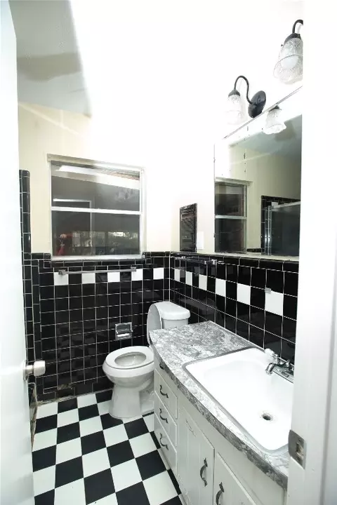 524 E Redbud Dr, Hurst, TX 76053 photo 19
