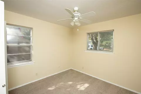 524 E Redbud Dr, Hurst, TX 76053 photo 23