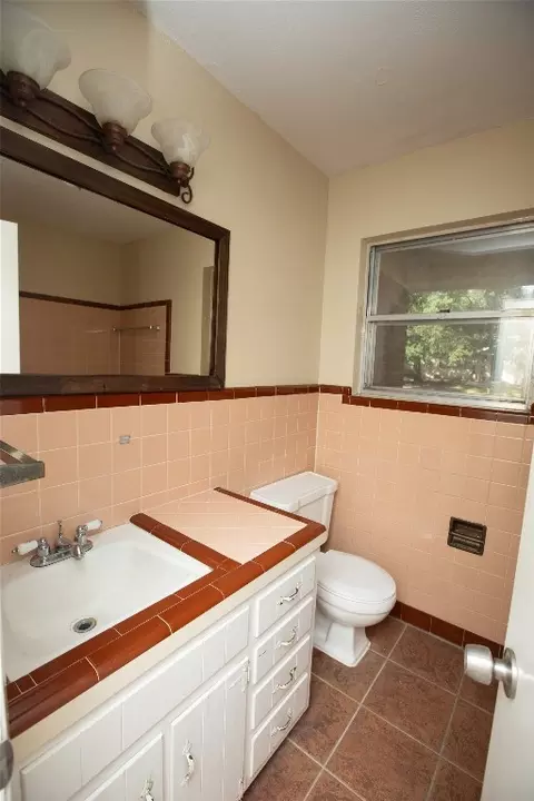 524 E Redbud Dr, Hurst, TX 76053 photo 21