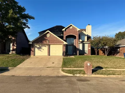 225 W Glen Meadow Dr, Glenn Heights, TX 75154