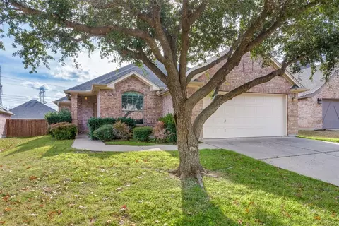 9817 Brazoria Trl, Fort Worth, TX 76126