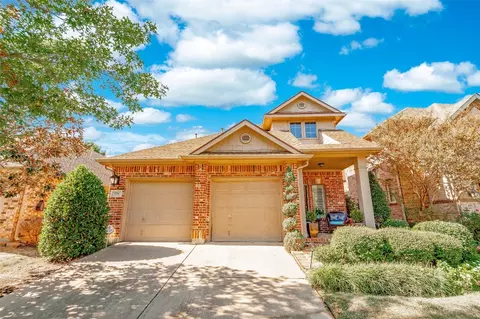 571 Kirby Dr, Lantana, TX 76226
