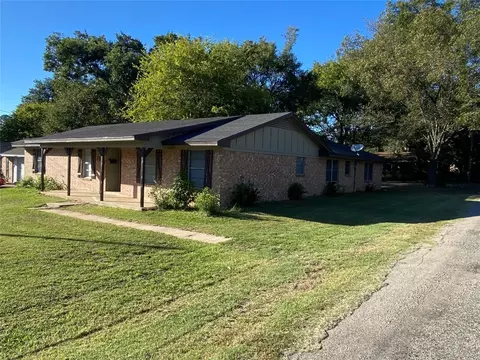 1895 E Jackson St, Paris, TX 75460 photo 3