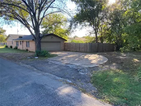 1895 E Jackson St, Paris, TX 75460 photo 28