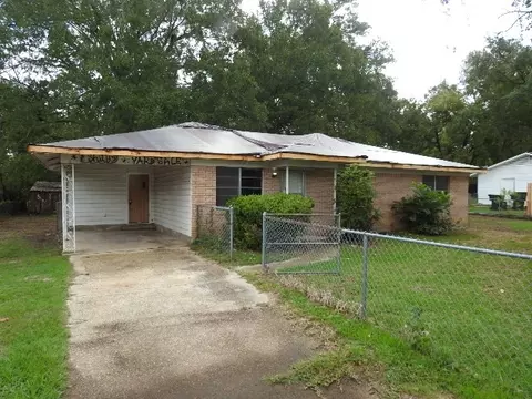 8105 Jewella Ave, Shreveport, LA 71108