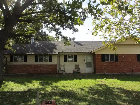 200 Oakridge Ln, Dawson, TX 76639