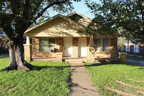 3711 Meadowbrook Dr, Fort Worth, TX 76103