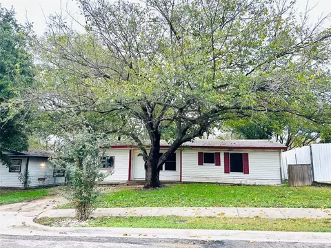112 Woodbridge Way, Mesquite, TX 75149