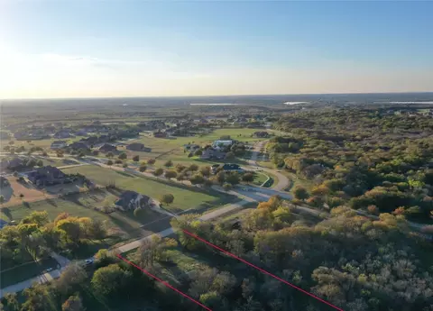 2487 Creekwood Dr, Cedar Hill, TX 75104