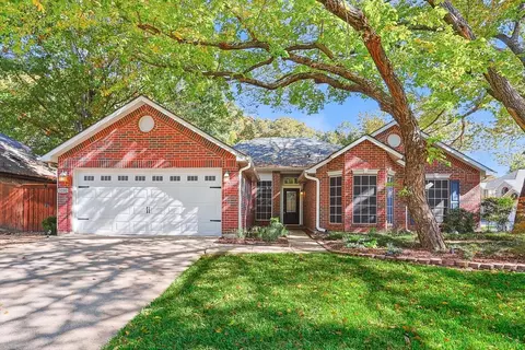 5200 Meadow Chase Ln, Flower Mound, TX 75028