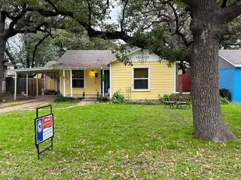 2821 Putnam St, Fort Worth, TX 76112
