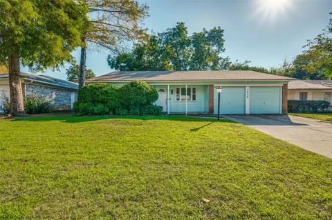 1908 Juanita Dr, Arlington, TX 76013