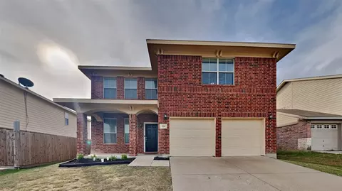 556 Crystal Springs Dr, Fort Worth, TX 76108
