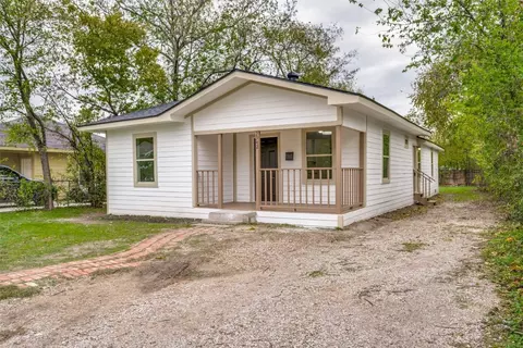 2942 Ramsey Ave, Dallas, TX 75216