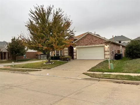 6201 Melanie Dr, Fort Worth, TX 76131