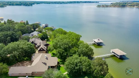 109 Lakeside Dr, Malakoff, TX 75148