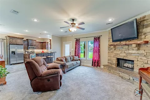 42 Starview Dr, Star Harbor, TX 75148