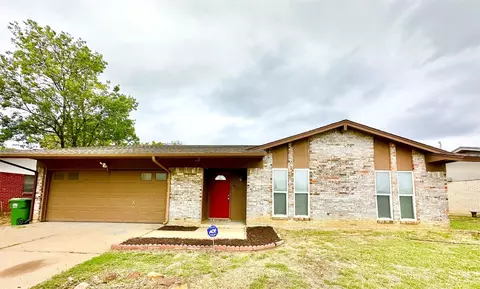 5829 Haney Dr, Watauga, TX 76148