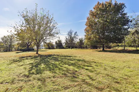 205 Sandra Dr, Azle, TX 76020