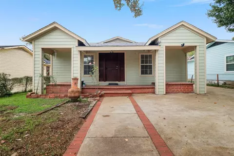 906 N Barnett Ave, Dallas, TX 75211