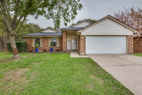 921 Elliott Dr, Cedar Hill, TX 75104