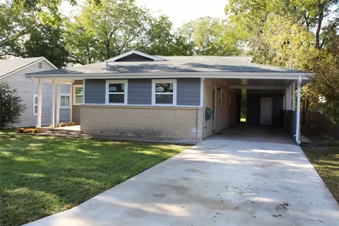 406 Cherry St, Bowie, TX 76230