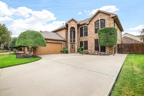 2010 Buffalo Bend Dr, Lewisville, TX 75067
