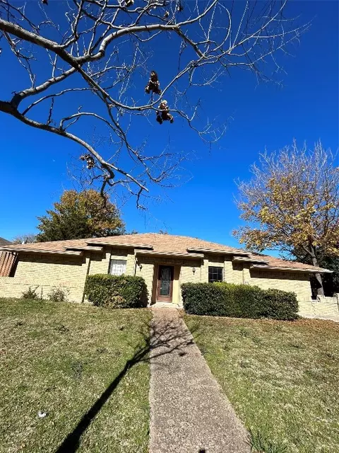 403 Dinalynn St, Mesquite, TX 75149
