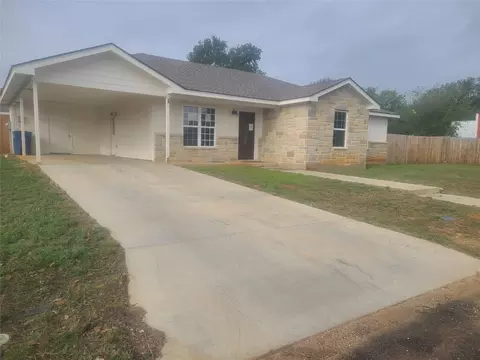1407 12th St, Brownwood, TX 76801
