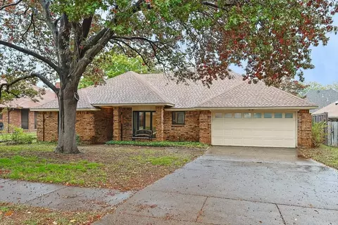 1928 Longhorn Trl, Grapevine, TX 76051
