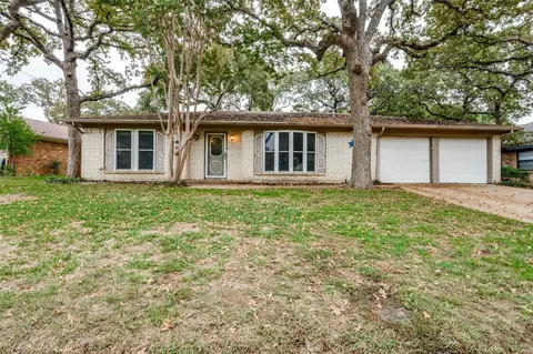 4100 Firethorn Dr, Arlington, TX 76017