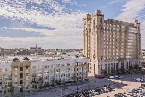 201 W Lancaster Ave #202, Fort Worth, TX 76102
