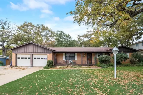 7709 Bogart Dr, North Richland Hills, TX 76180