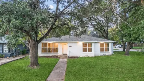315 Parkview Dr, Arlington, TX 76010
