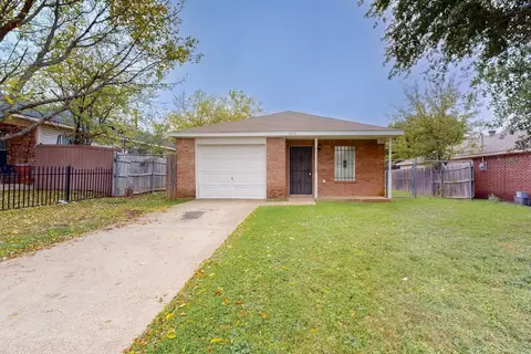 3601 Pinebrook Dr, Dallas, TX 75241