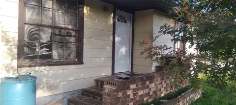 2216 Vine St, Brownwood, TX 76801