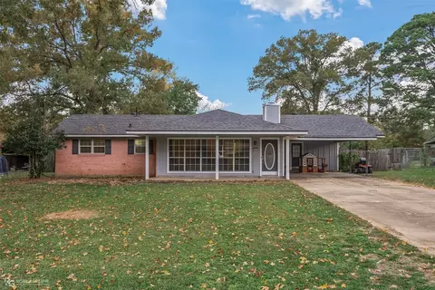 137 Lawrence Dr, Haughton, LA 71037