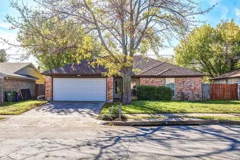 6120 Kary Lynn Dr S, Watauga, TX 76148